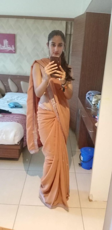 Delhi Vip hot and sexy ❣️❣️college girl available low price call girls