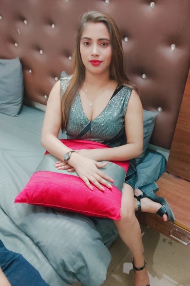 Hello gentlemen the best call girls service available in.salem.