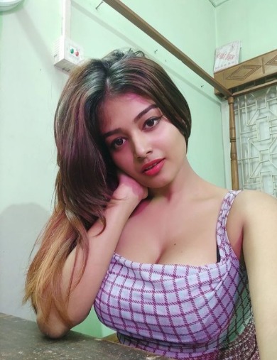 Visakhapatnam best experience vip college girl and aunty available low