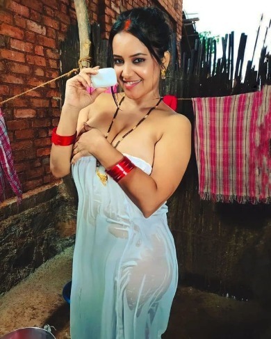 Riya Sharma low price unlimited short college girls bhabhi aunty kais