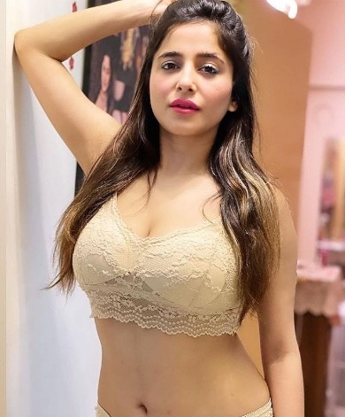 Hyderabad call me Arushi hot vip girl available full enjoyment today n