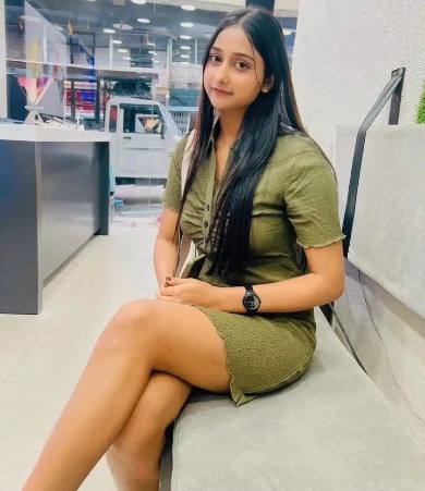 MY SELF VARSHA VIP DOORSTEP COLLGE GIRLS AUNTY AVAILABLE CALL ME