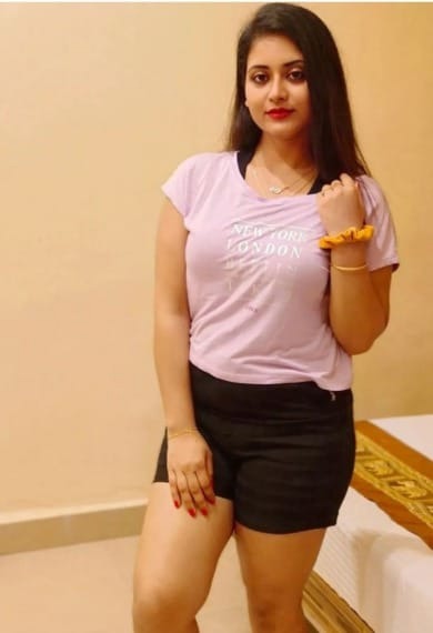 MY SELF VARSHA VIP DOORSTEP COLLGE GIRLS AUNTY AVAILABLE CALL ME