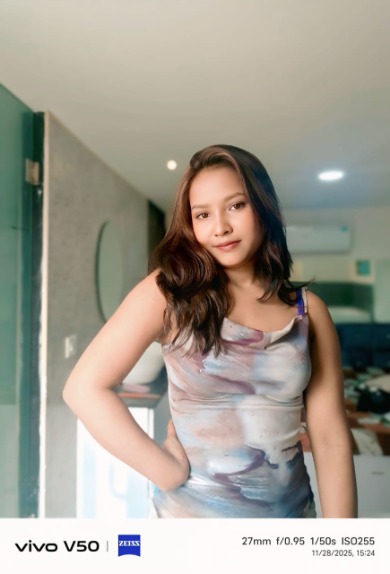 low rate safe and secure high profile call girl available photo 4