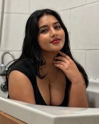 Real Friend We Have Most Beautiful Housewife College Girls Genuine Ini in Noida