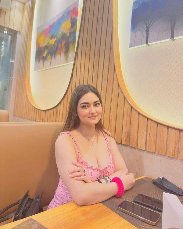 Gir somnath VIP girls housewife available in call me photo 3