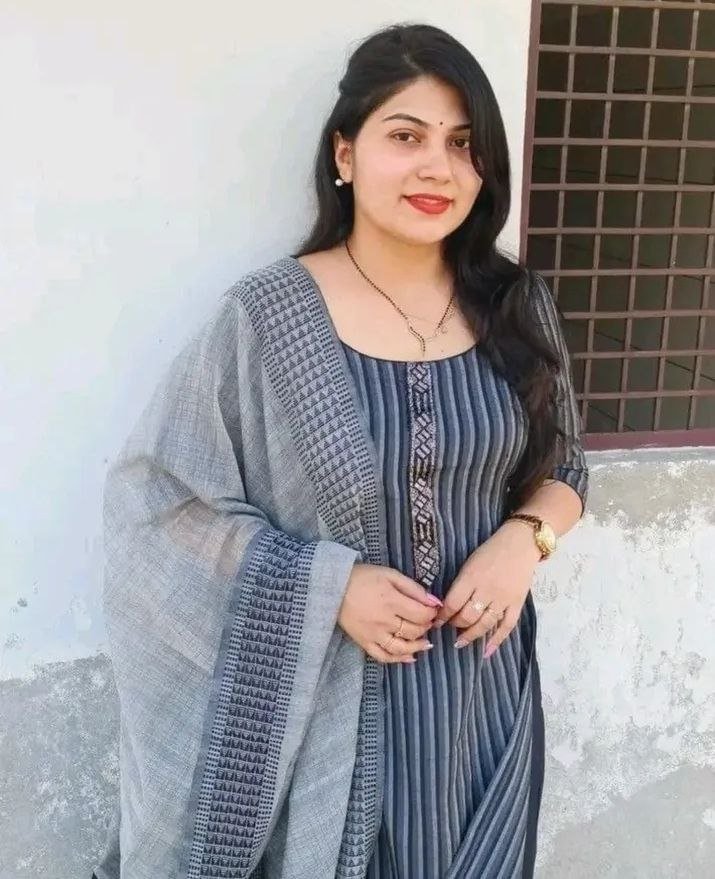 Riya Sharma 🥰 low price genuine safe service available  photo 2