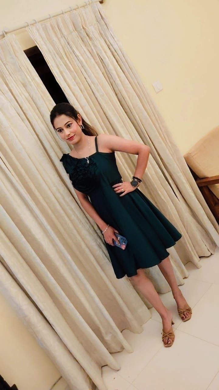 Karwar ❣️✅Myself Divya low piece hotal and sexy' college girls photo 4