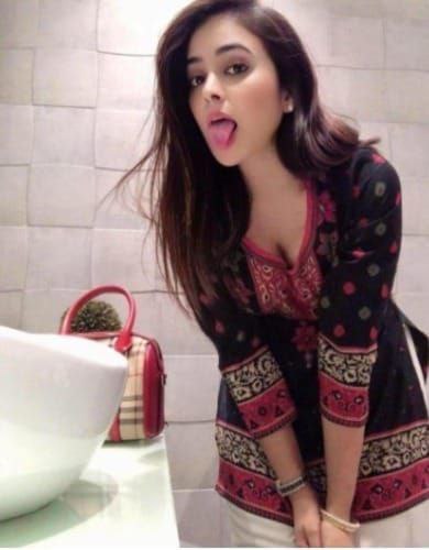 Myself Divya low price college romance home hotel housewife and secure in Parbhani