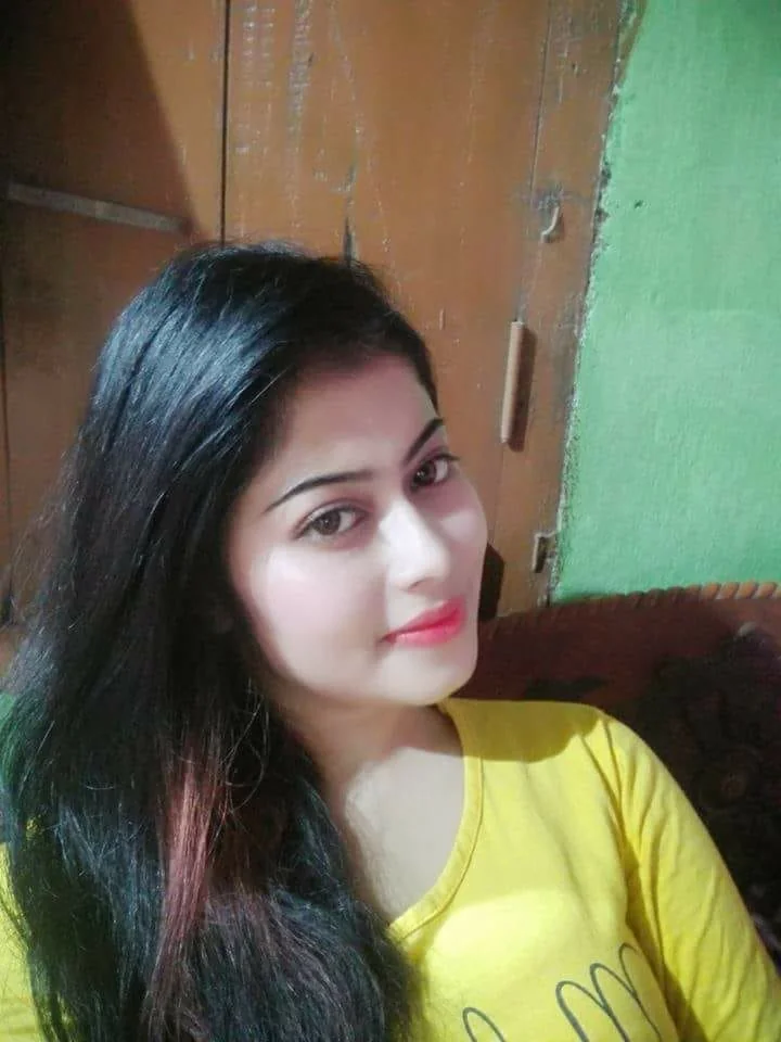 Neemrana call girl VIP model available photo 2