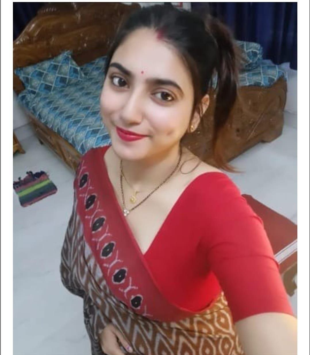 Janakpuri low price best profile safe and secure call girl service  photo 3