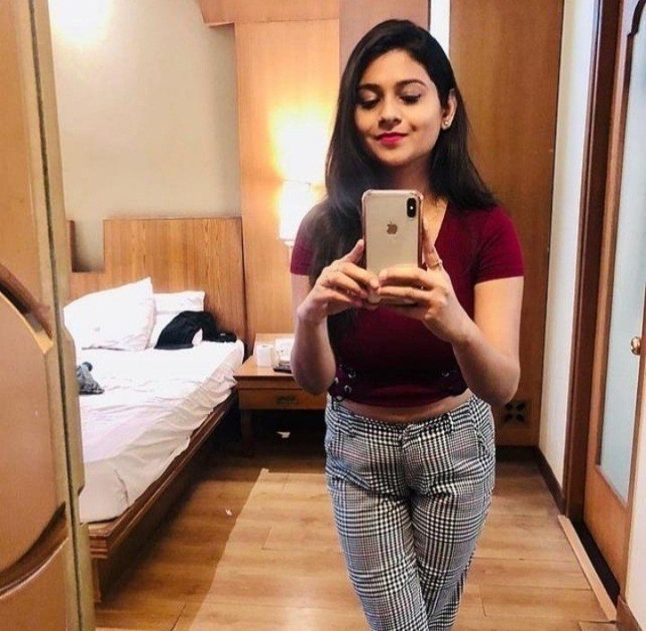Janakpuri Best call girl servic in low price high profile call girl . photo 2