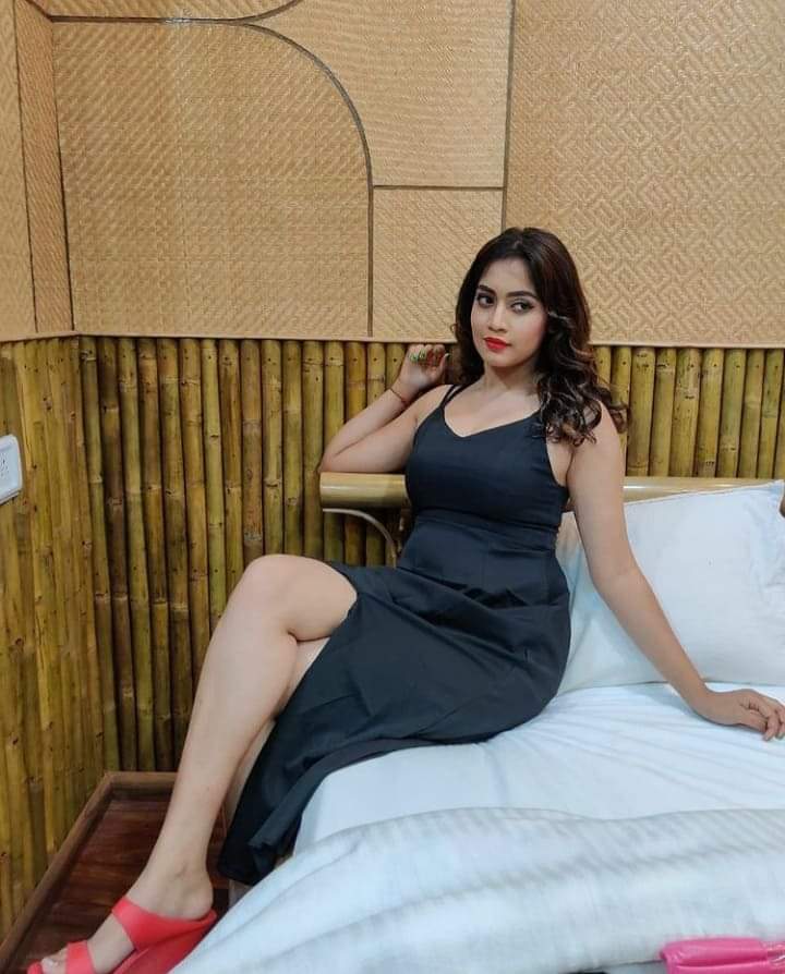 Bhind VIP call girls high profile models bhabhi aunty available A photo 4