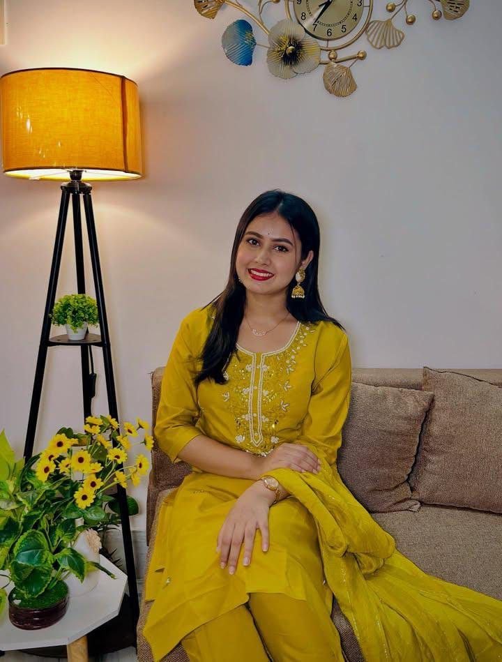 Gujrat top call girls 24x7 home and hotel service full enjoy photo 5