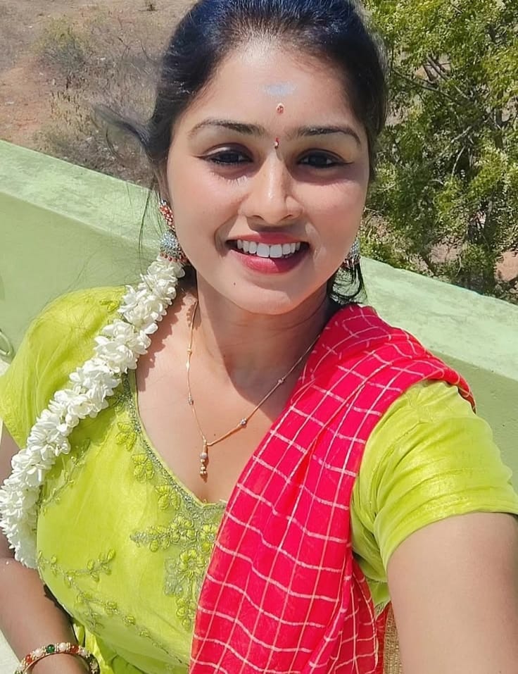 🎀🎀En kitta Beautiful Tamil college girls, aunty, ellam available ins photo 4