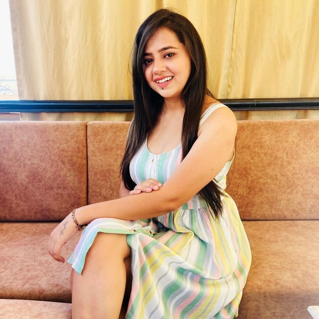 Lajpat Nagar Best call girl service in lw price high profil call girl photo 3