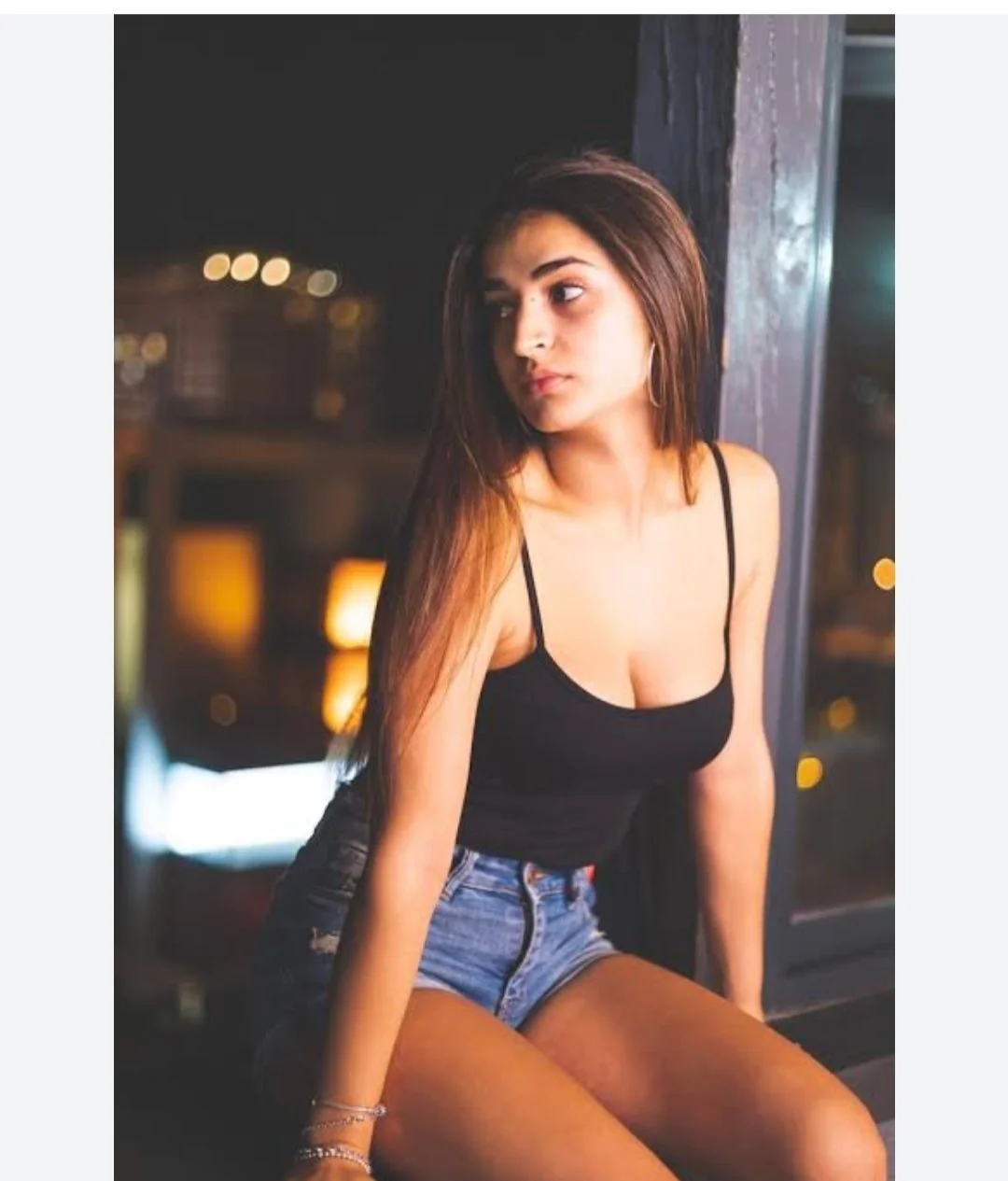 I am girl and girl full service and hotel 🏨 home 🏠🏡 service an photo 2