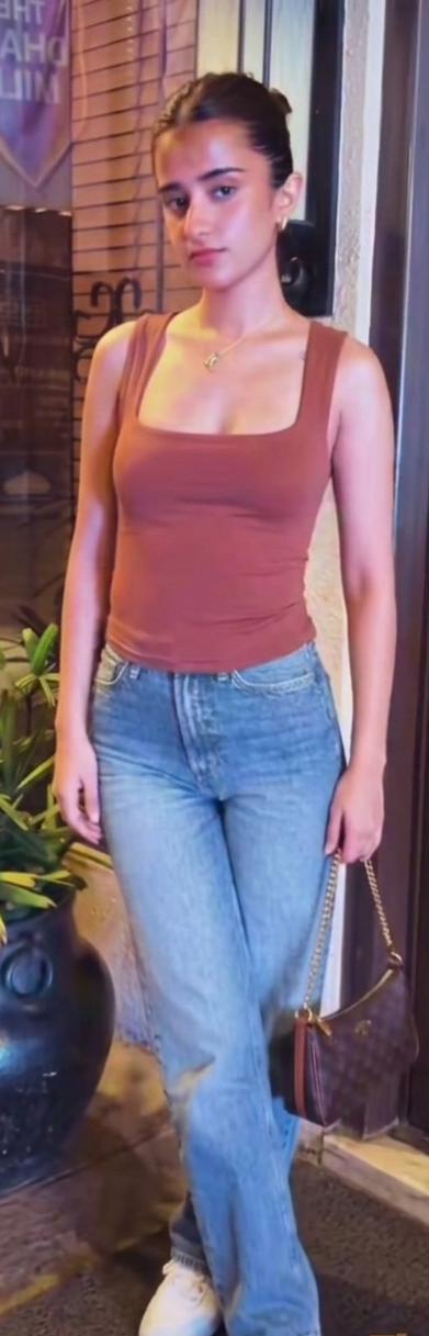 Uttar pradesh 💯% trusted and Genuine service home and hotel available in Uttar Pradesh