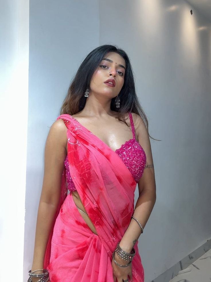 Priyanka low price 💯 safe and secure in call out call available narau photo 2