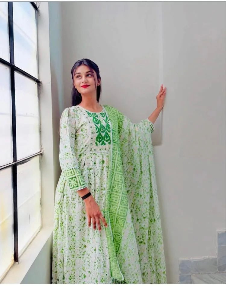 GANGANAGAR LOW COST HIGH PROFILE GIRL SERVICE AND HOTEL ROOM SERVICE  photo 2
