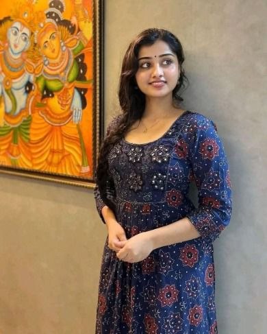 Tirunelveli cllg girl aunty available2000 shot 5k night unlimited shot in Tirunelveli