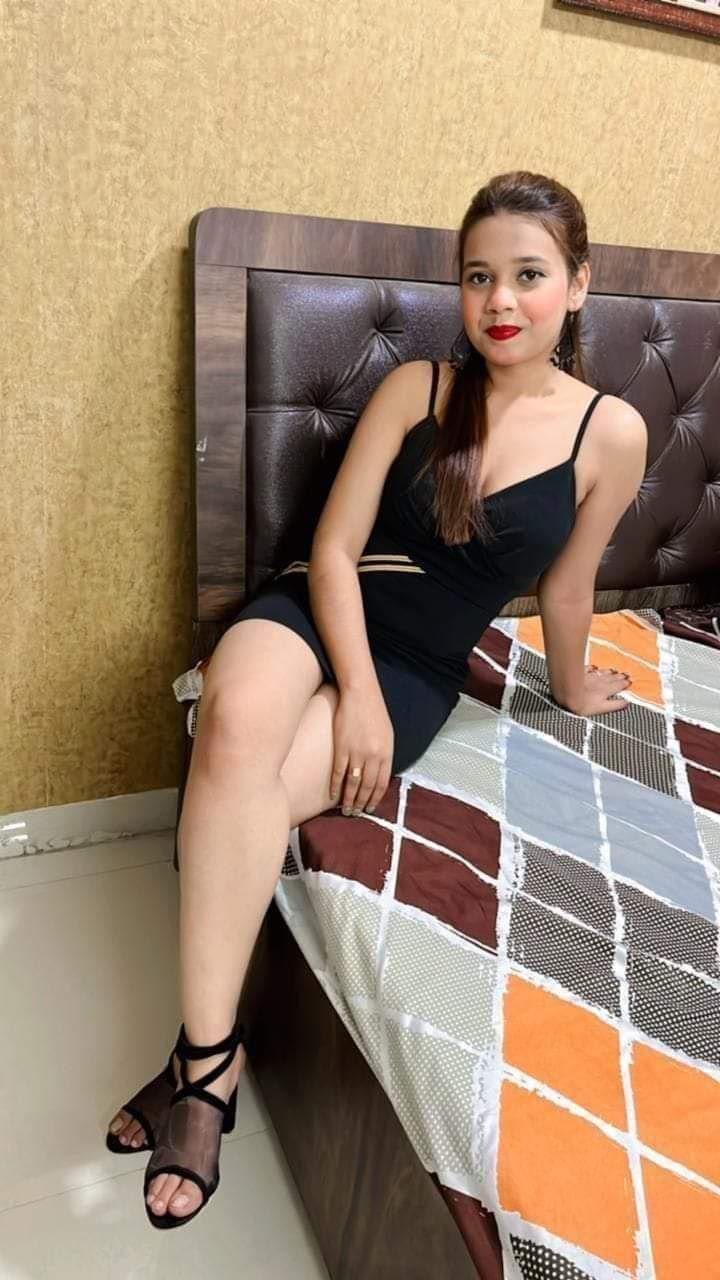 UNA ➡️✓BEST HIGH PROFILE➡️EROTIC SERVICE DOOR STEP AVAILABLE photo 2