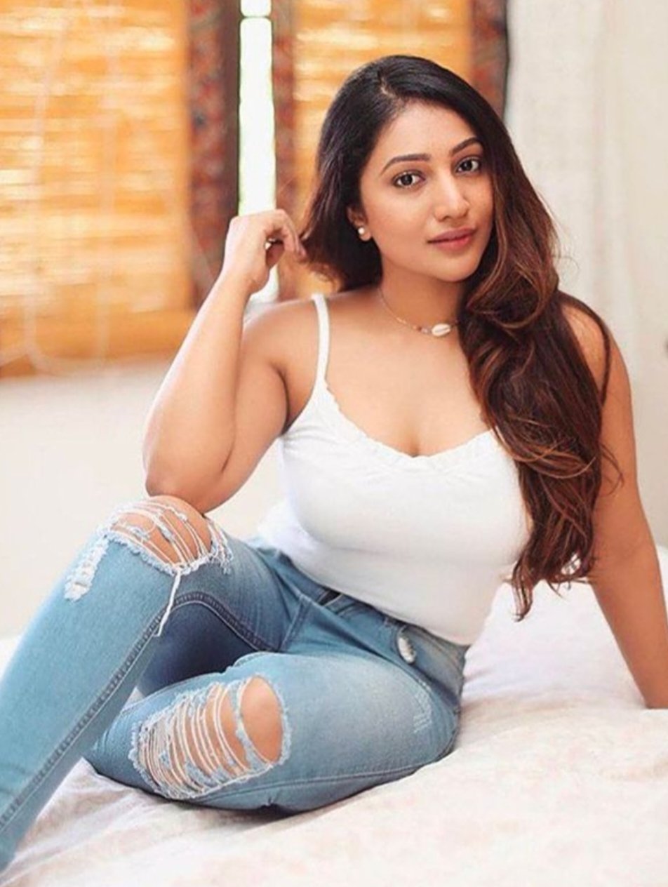 Genuine high profile call girl in vashi Airoli Rabale mapahe Ghansoli photo 3