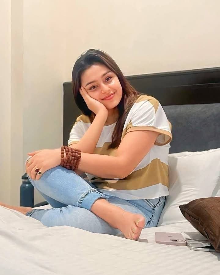 NADIAD HIGH PROFILE COLLAGE GIRL HOUSE WIFE AVAILABLE FOR CALL GIRL photo 3