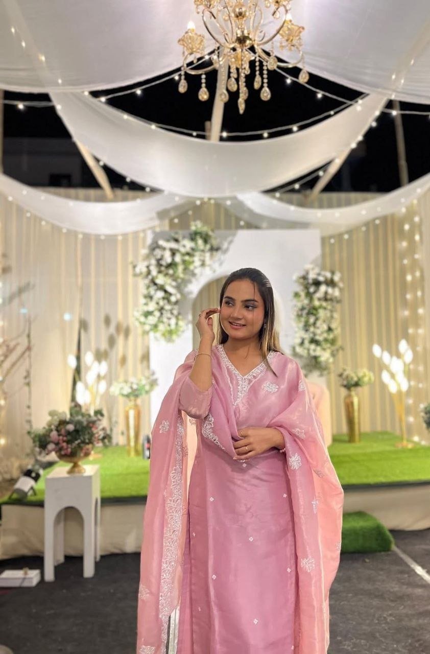 Ludhiana LOW PRICE HIGH PROFILE VIP CALL GIRL HOTEL AND HOME SERVI... photo 3