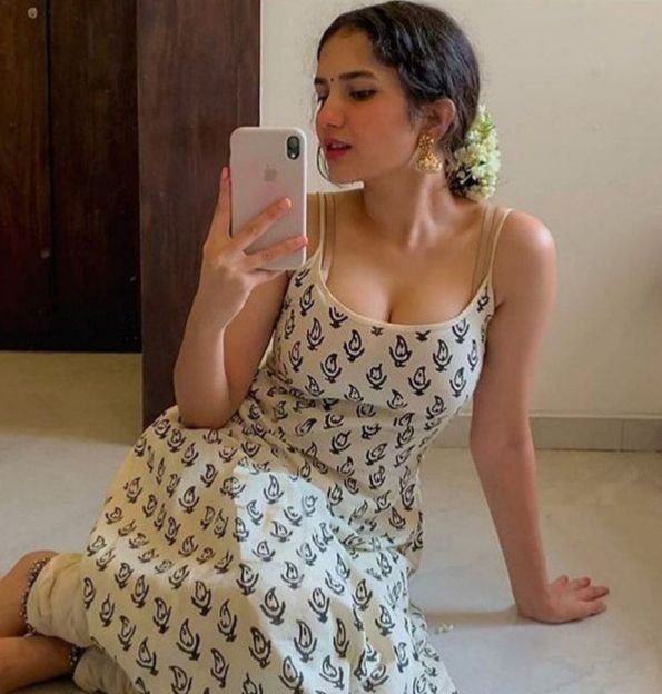 Nizamabad.   AFFORDABLE CHEAPEST RATE SAFE CALL GIRL SERVICE photo 2