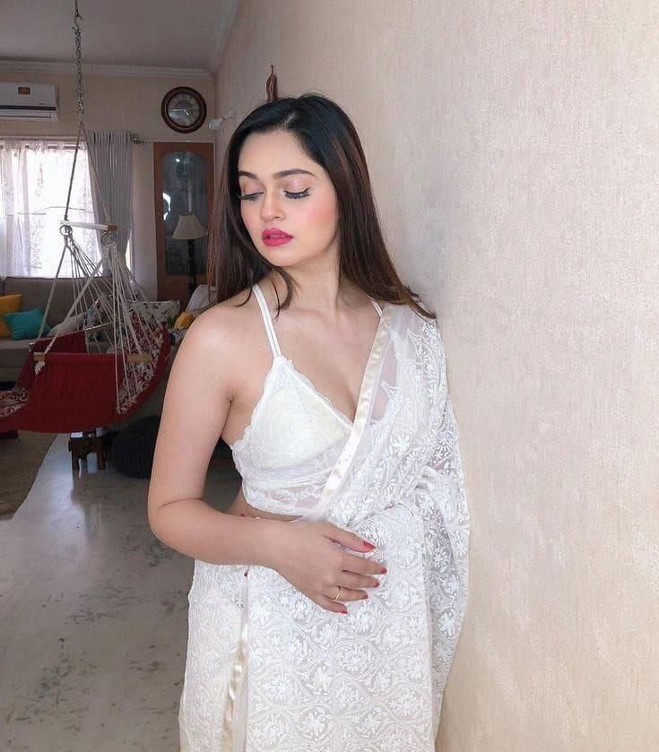 GUJARAT LOW PRICE HIGH PROFILE VIP CALL GIRL HOTEL AND HOME SERVICE AV photo 2