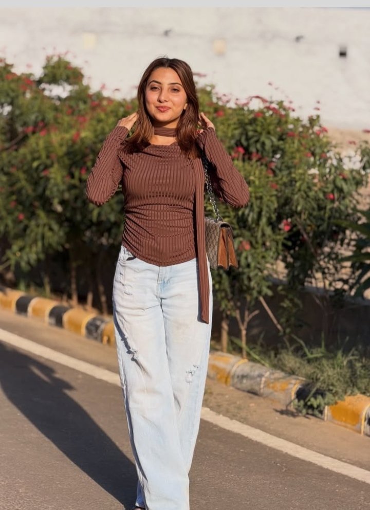 Patiala LOW PRICE HIGH PROFILE VIP CALL GIRL HOTEL AND HOME SERV..... photo 3