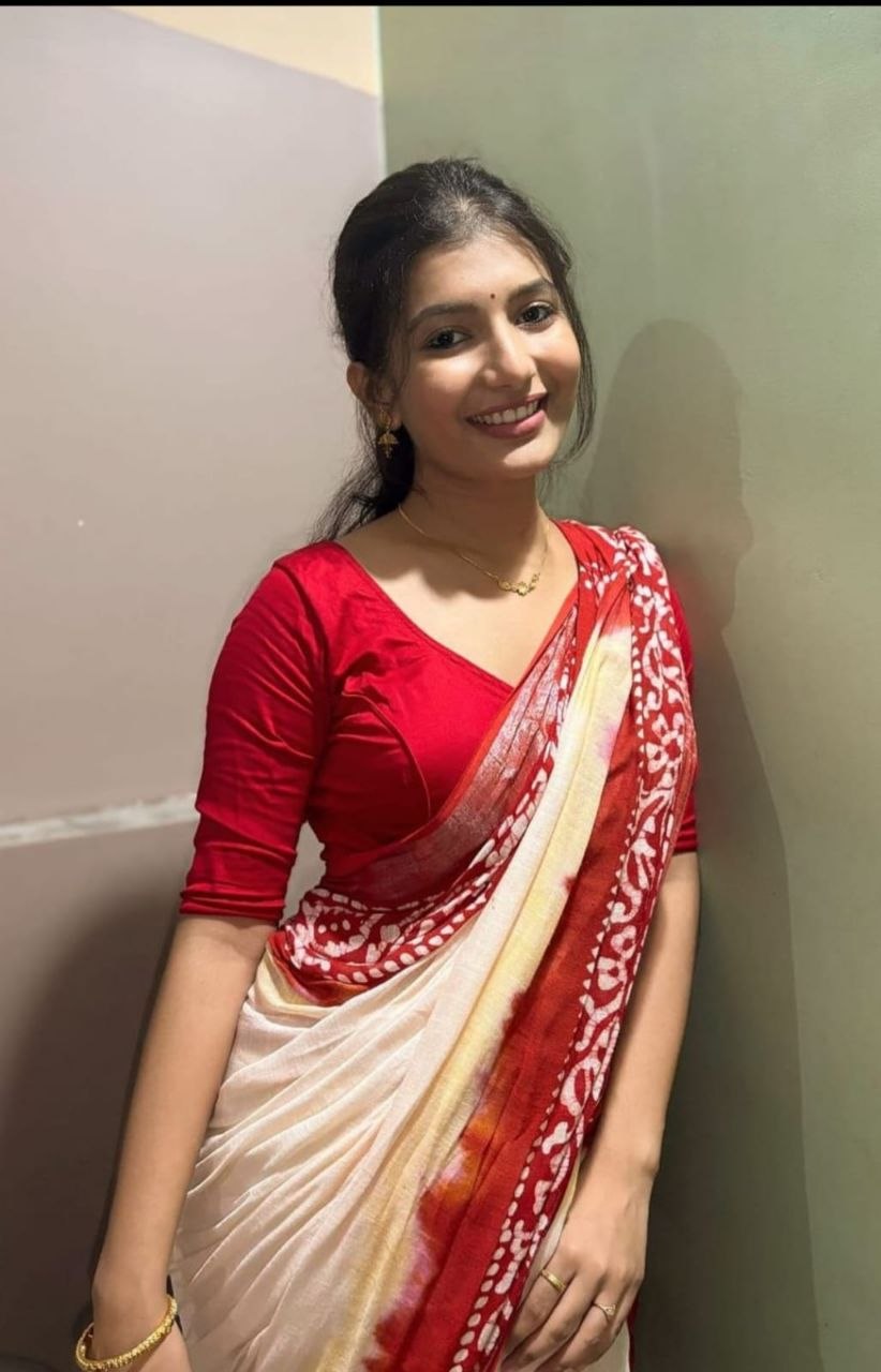 NO ADVANCE PAY GUJARATI HIGH PROFILE BHABHI AUNTY HOUSEWIFE COLLEGE GI in Gujrat