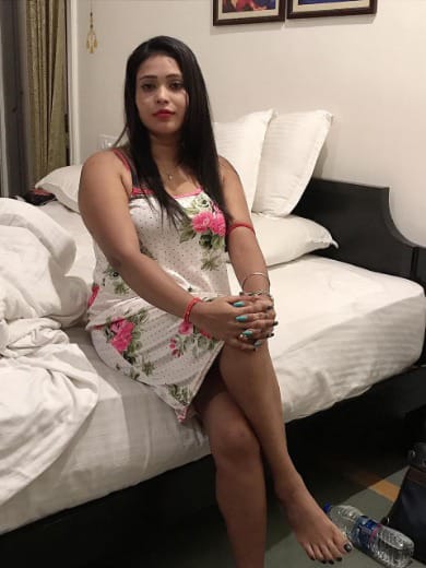 WELCOME Priyanka Sharma CALL GIRL *ESCORT* SERVICE ** photo 1