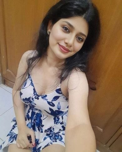 DELHI 2000 UNLIMITED SHOT VIP COLLEGE GIRLS AUNTY AVAILABLE photo 8
