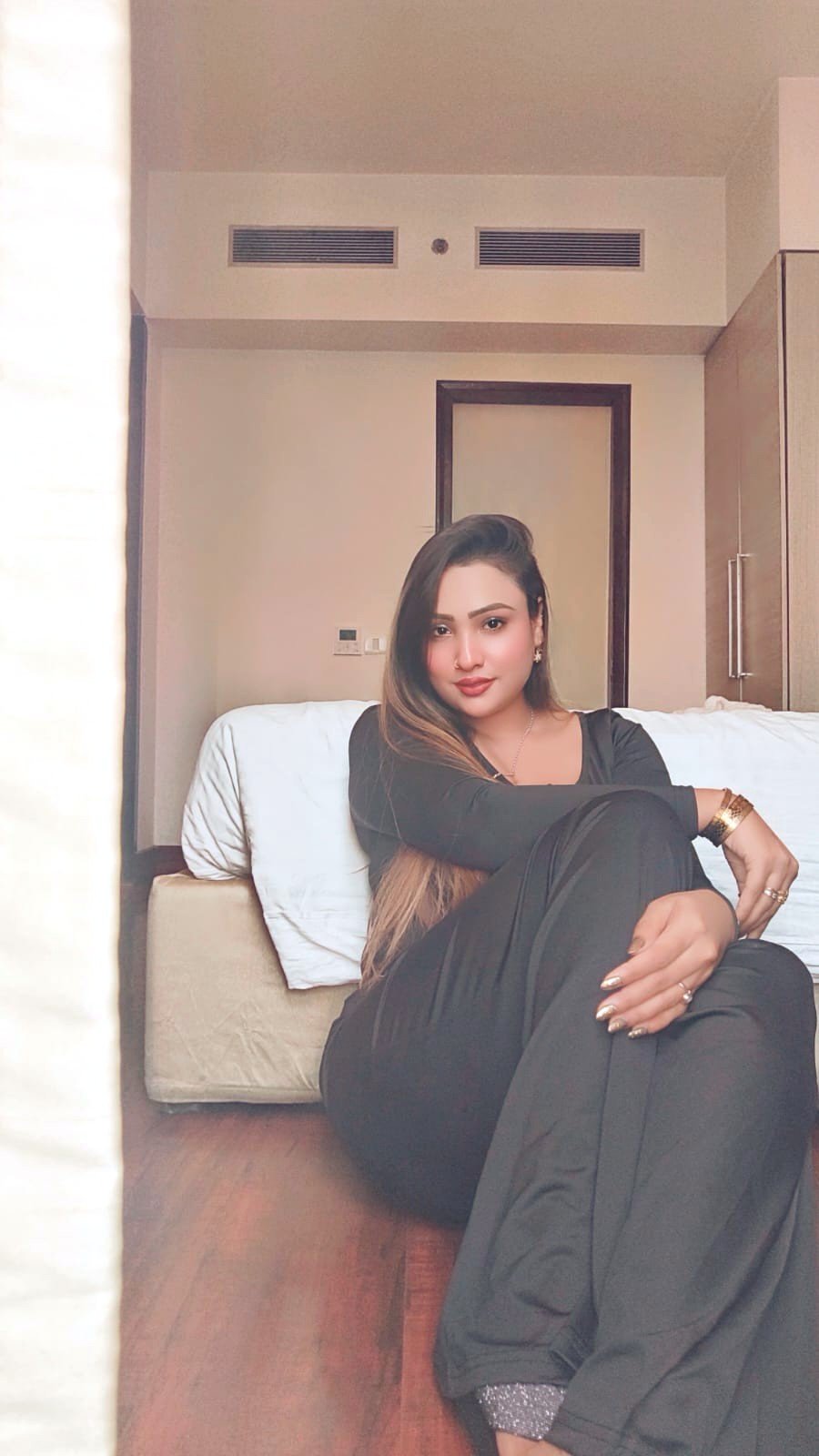 NO ADVANCE CALL GIRL'S IN ANDHERI WITHOUT CONDOM SERVICE AVAILABLE  photo 3