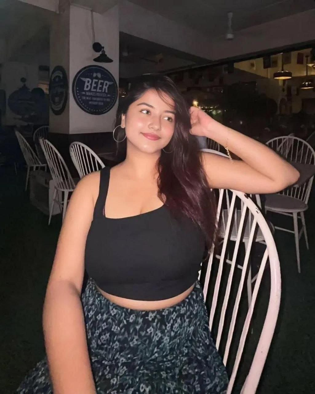 Noida 💋✅ low price call girl service full service and unlimited short photo 1