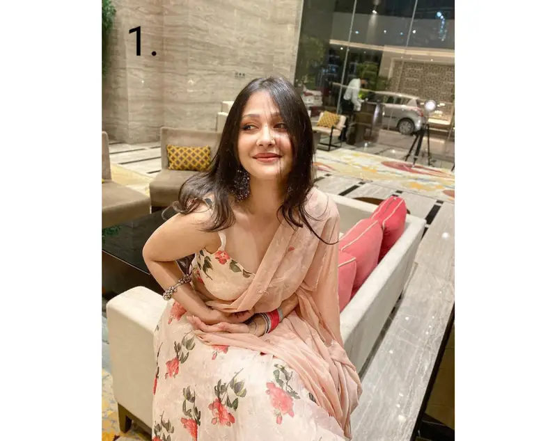 Chembur ✅👍 myself Preeti top models and college girls available photo 2