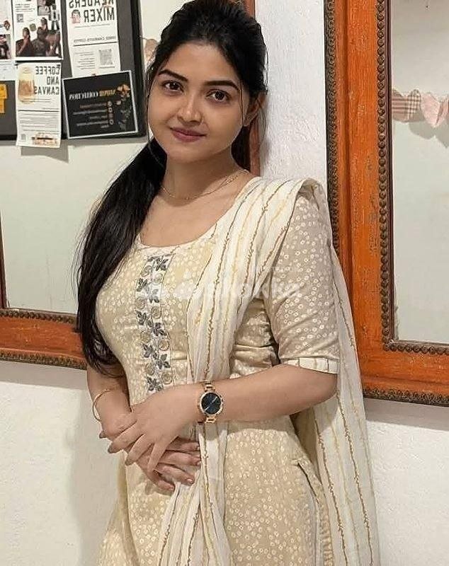 TRICHY🔥 INDEPENDENT SOUTH INDIAN COLLEGE GIRLS AND HOUSE WIFE AVAILAB photo 2