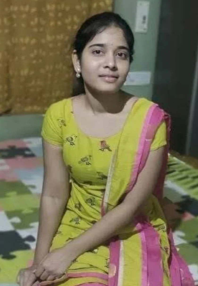 Local college girl housewife or available direct madam contact photo 3