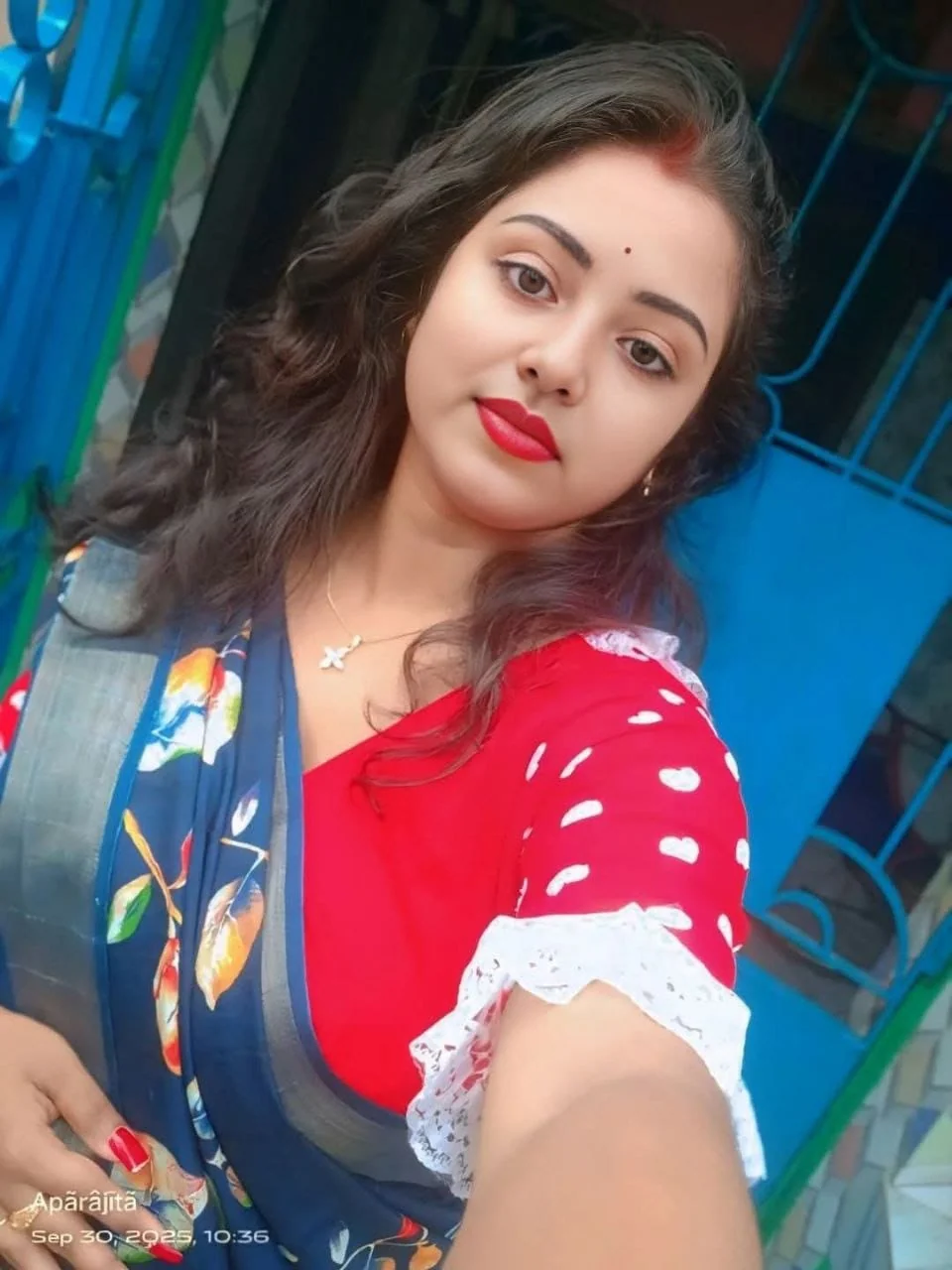 High profile girl's bhabhi today low price book now  photo 2