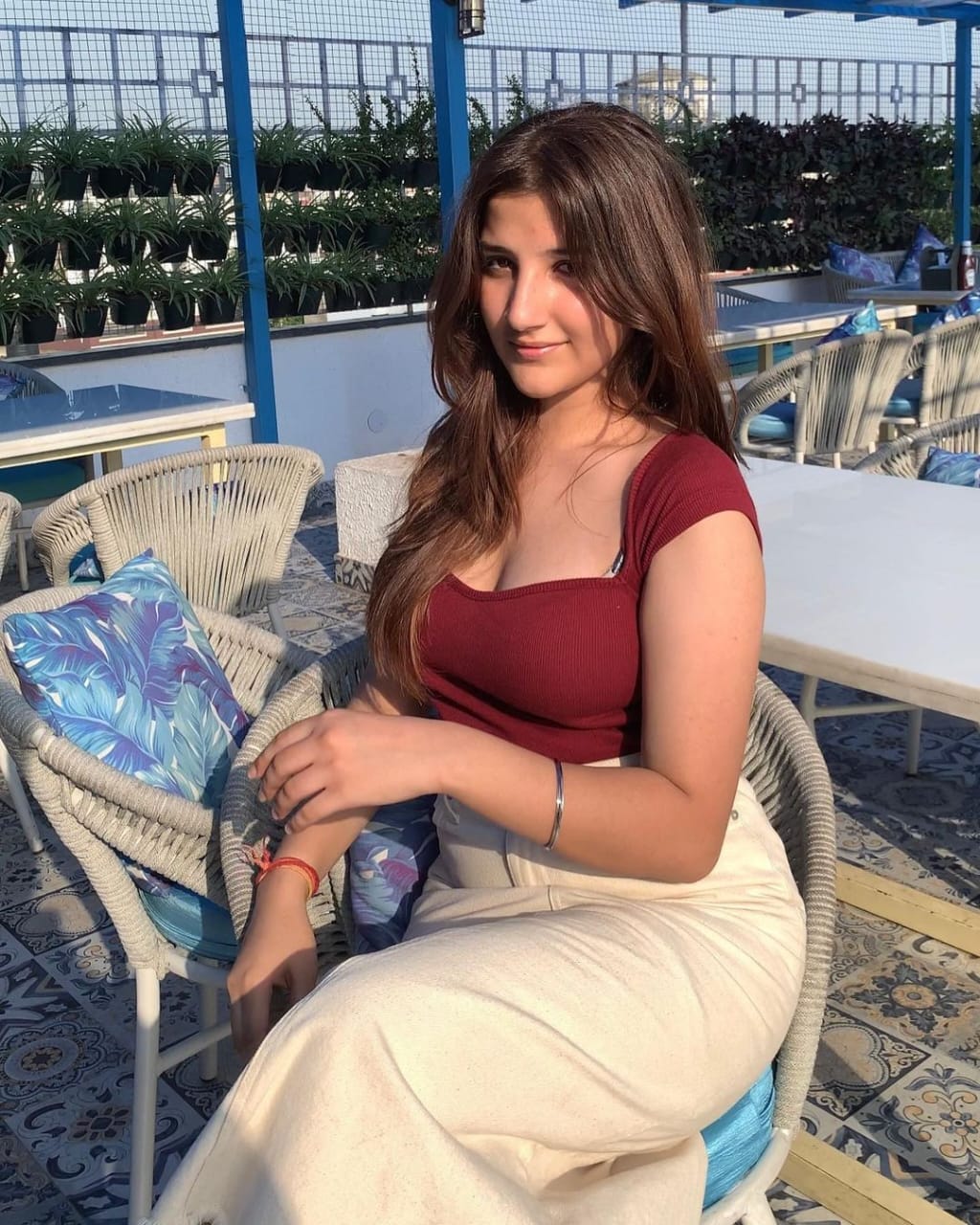 Belapur call grils new models available hotels and home in Belapur  photo 2