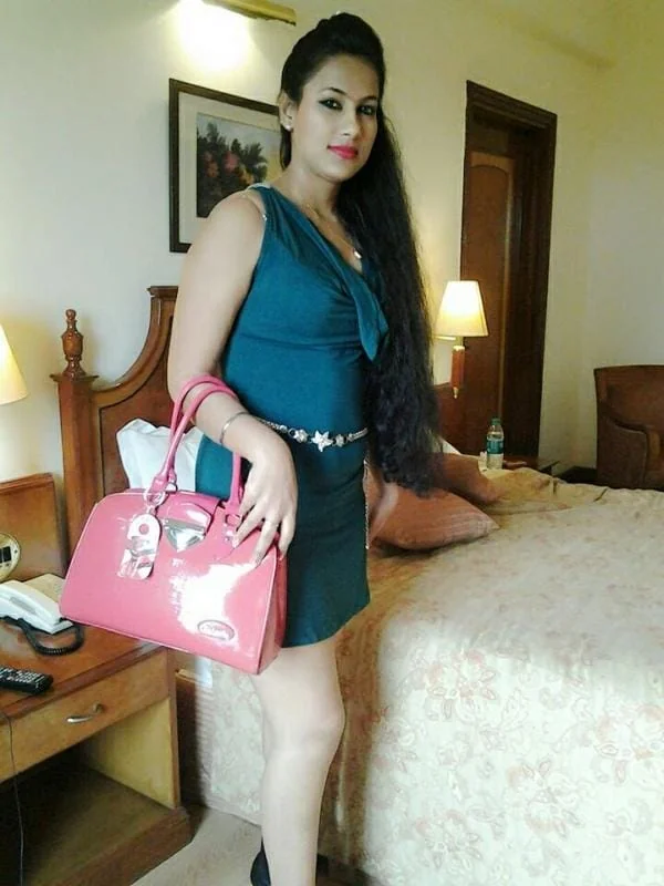 NAGPUR INDEPENDENT MARATHI COLLEGE GIRLS AND HOUSE WIFE AVAILABLE gj photo 4