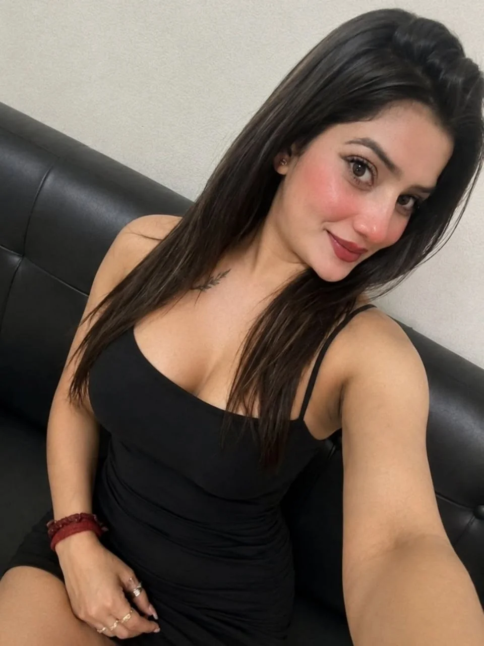 GOOD QUALITY CALL ME COLLEGE GIRLS HOUSE WIFE HOTEL AND photo 2