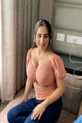 ✔️call girls service VIP college girl and housewife available in in Surendranagar